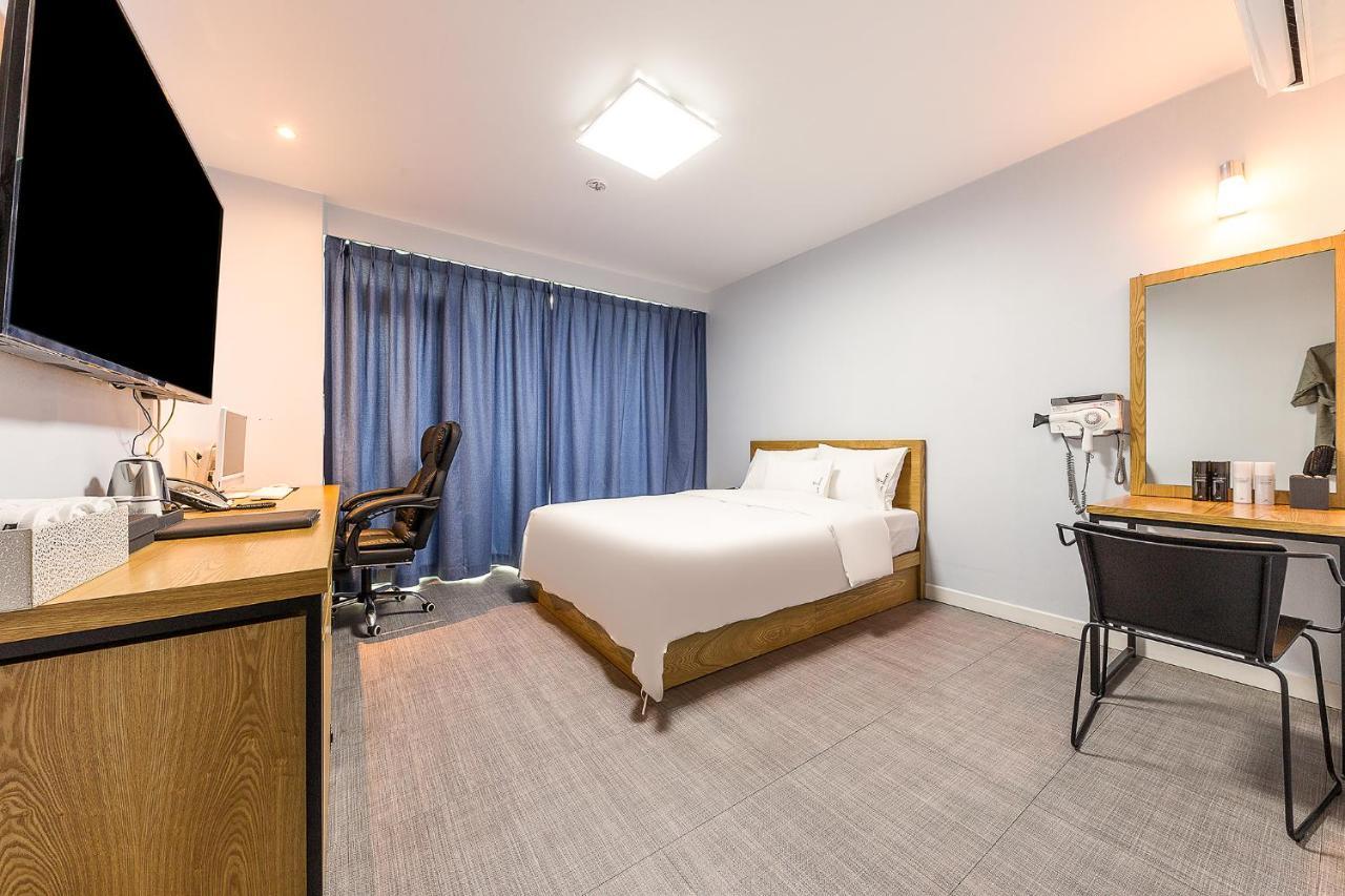 Business Joy Hotel Чхонджу Экстерьер фото